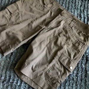 ✨Columbia OMNI WICK shorts Gray